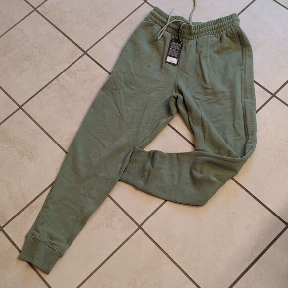 NWT Allbirds R&R Sweatpant Calm Cargo Green Size M - Picture 2 of 10